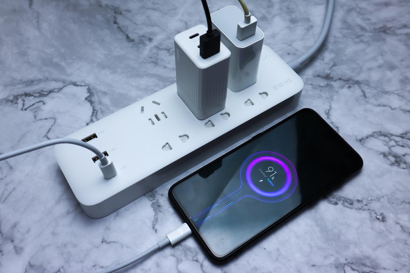 告別原裝充電頭 革新機械設(shè)備充電方案